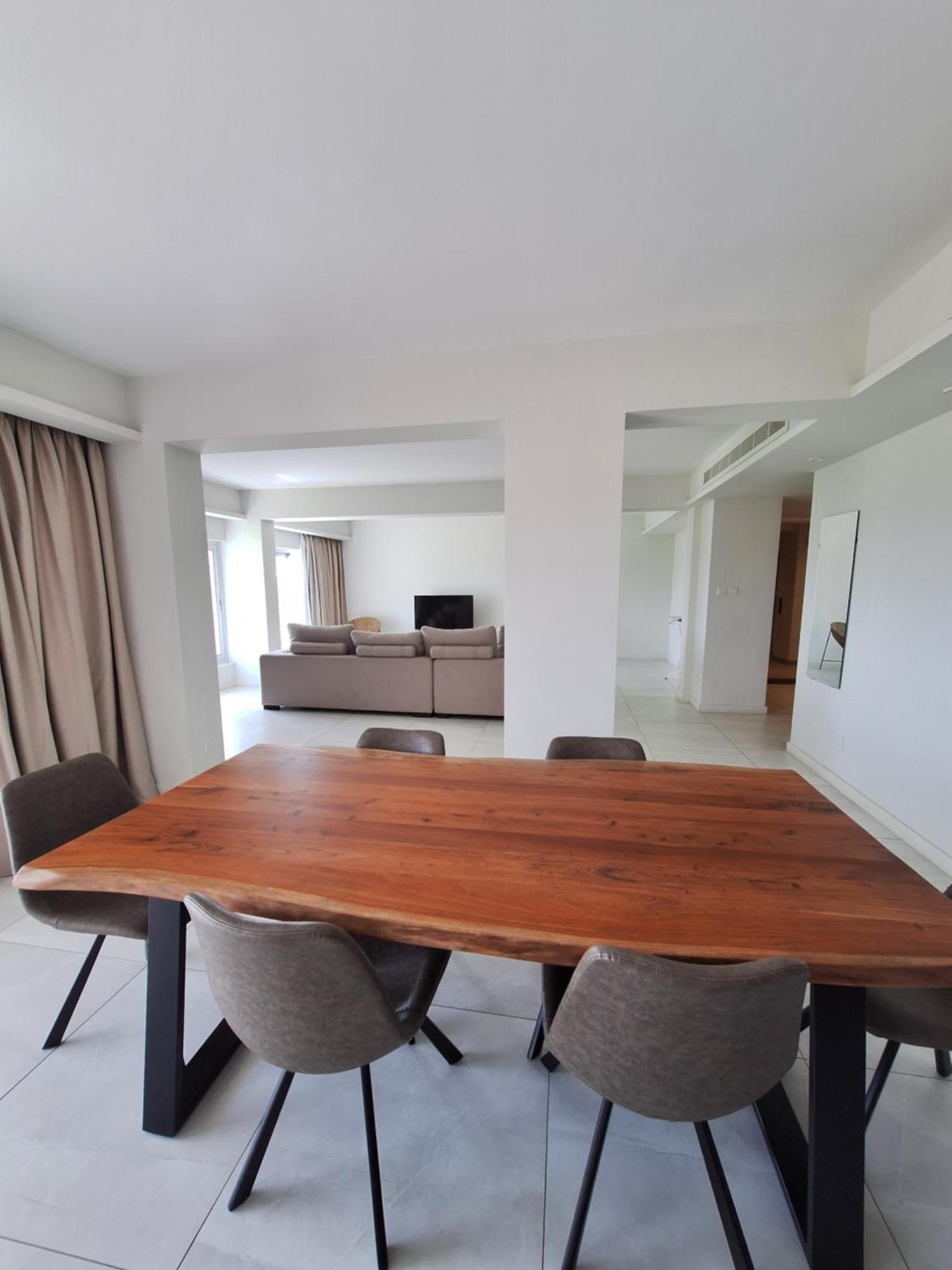 Emerald Suites Протарас Экстерьер фото